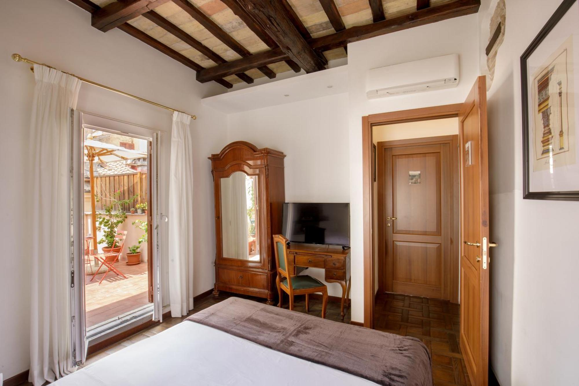 The Right Place 4u Navona Luxury Gasthof 5*