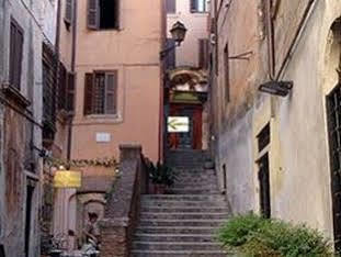 The Right Place 4u Navona Luxury Pensionat