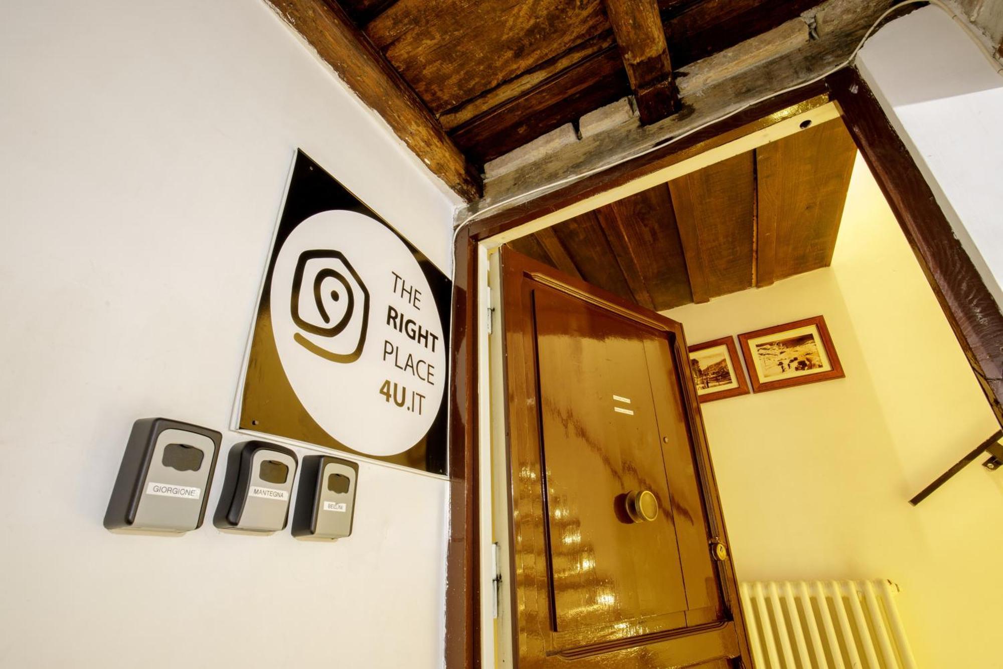 The Right Place 4u Navona Luxury 5* Rom